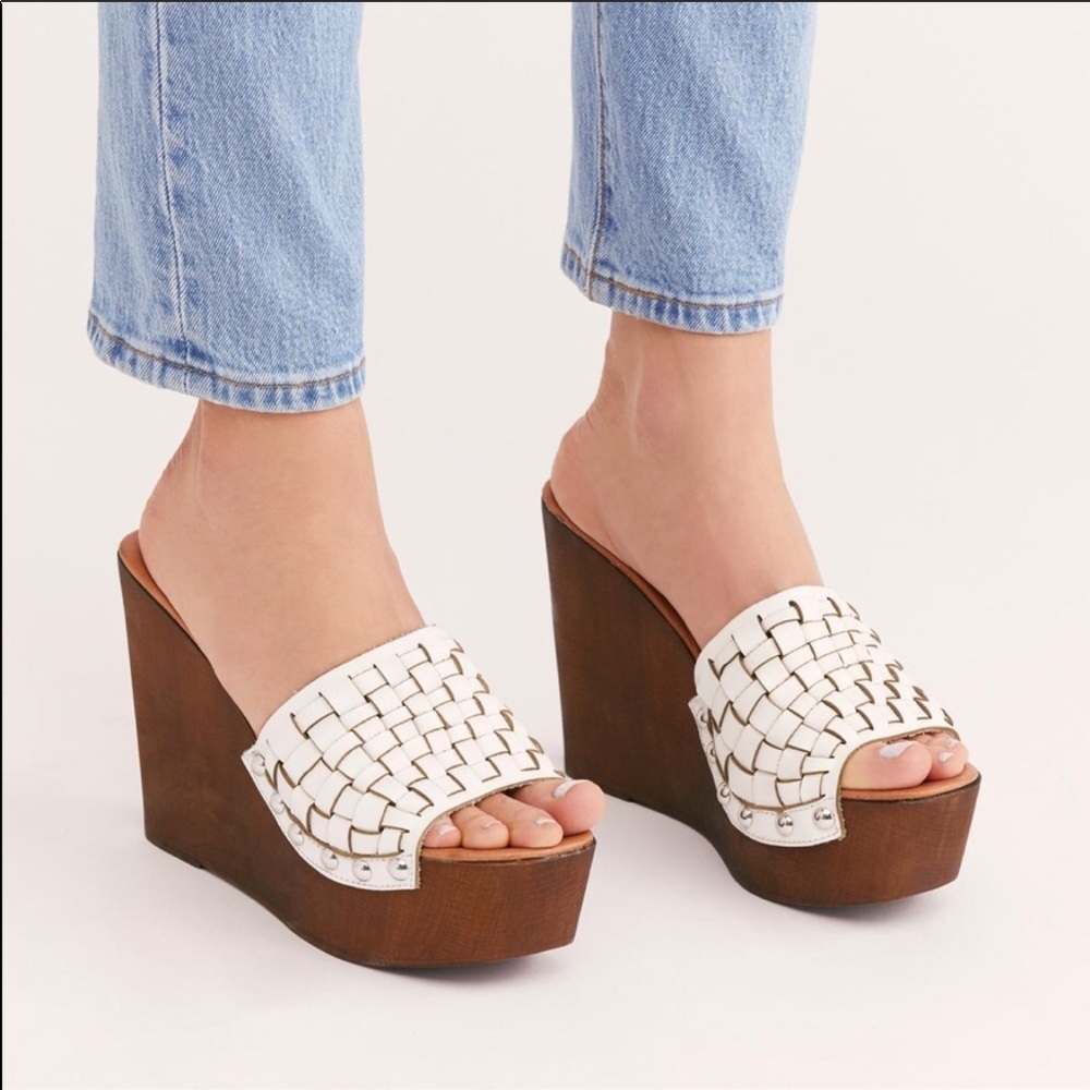 Free People Cassie Platform Wedge NWOT SIZE 9